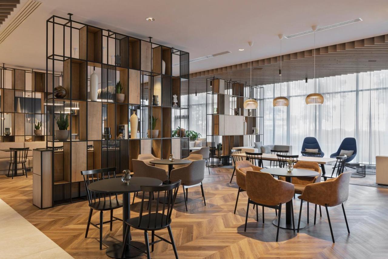 Courtyard By Marriott Szczecin City Bagian luar foto
