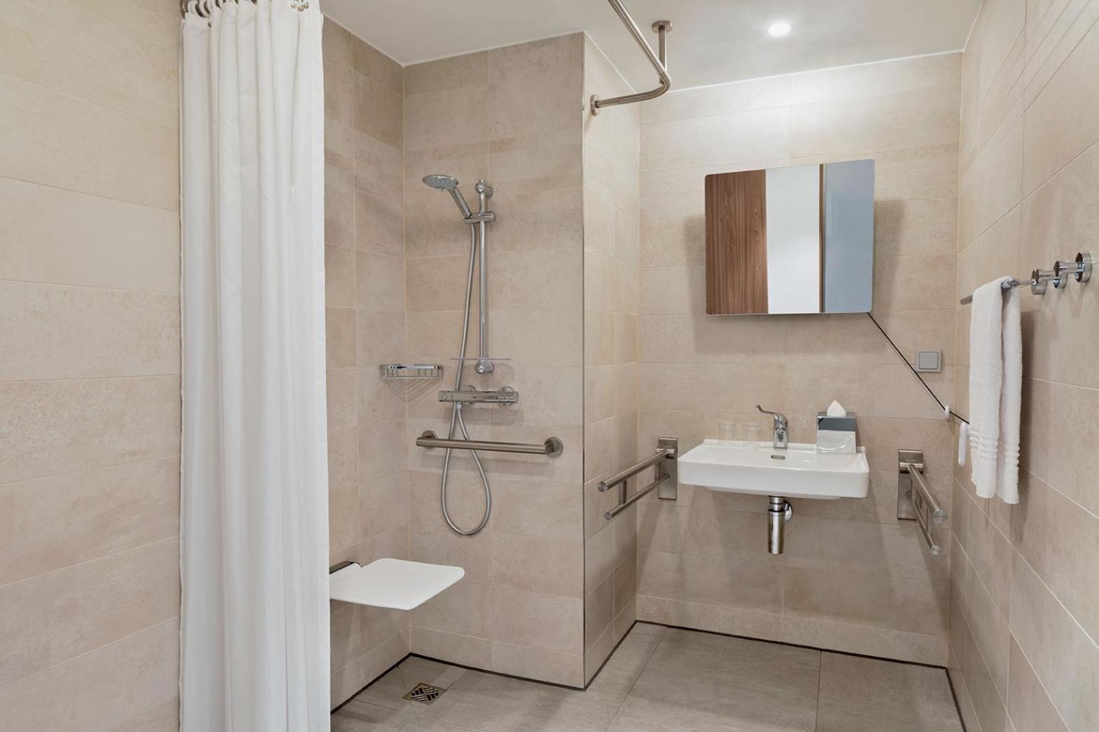 Courtyard By Marriott Szczecin City Bagian luar foto